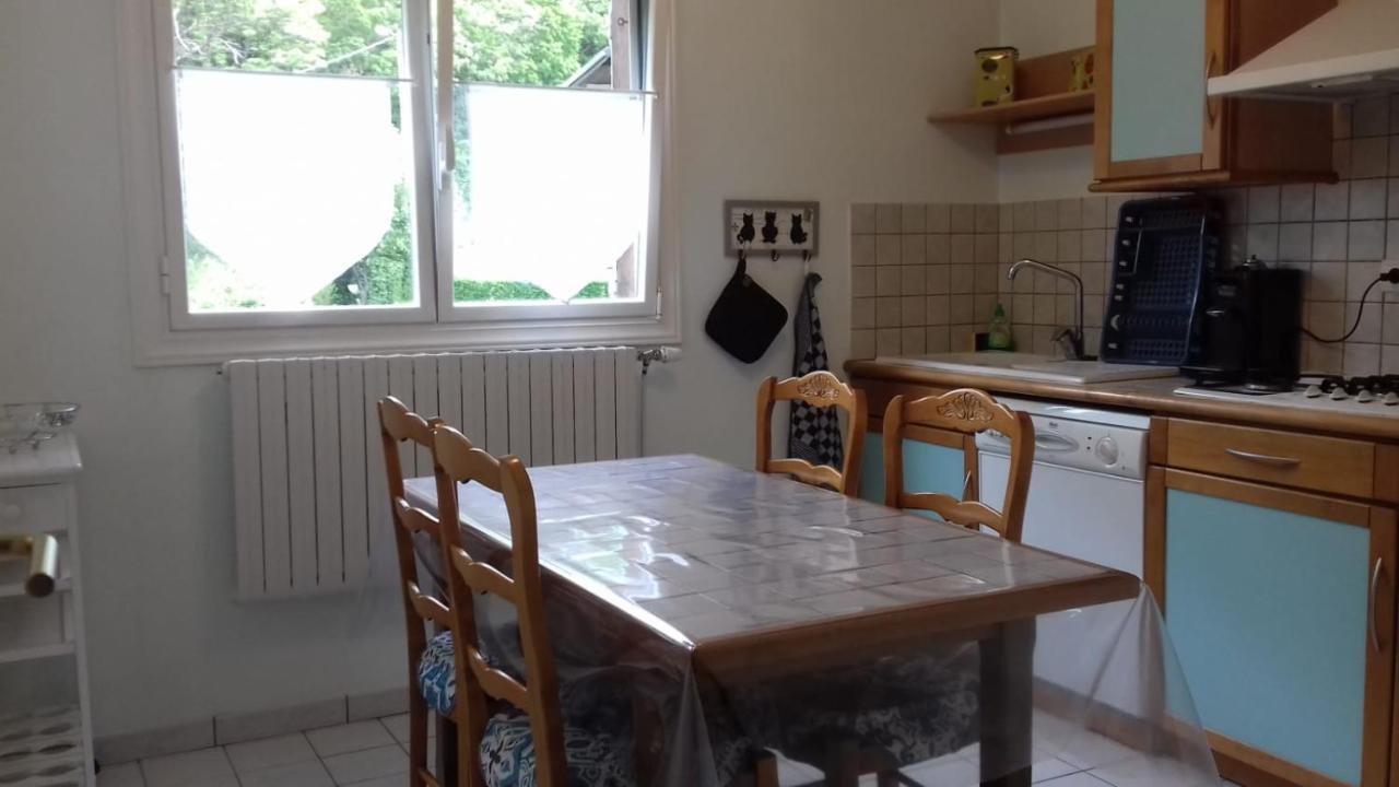 شقة Location Vacances Saint Michel De Maurienne "Le Dahu" المظهر الخارجي الصورة